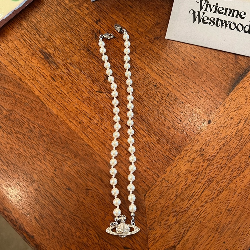 Authentic Vivienne Westwood Bas Relief Choker in Silver